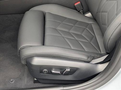 2026 BMW 550e xDrive