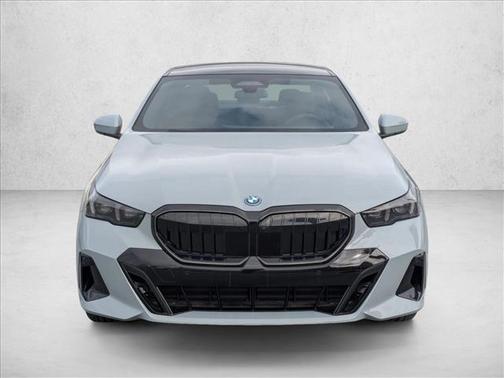 2026 BMW 550e xDrive