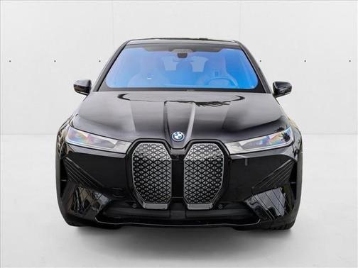 2025 BMW iX xDrive50
