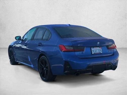 2023 BMW 330e xDrive