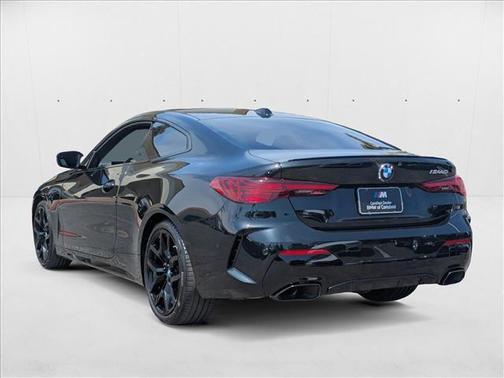 2025 BMW M440 i