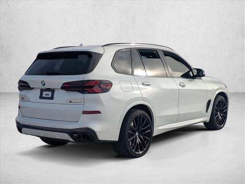 2024 BMW X5 M60i