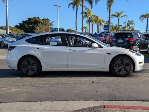 2022 Tesla Model 3 Base