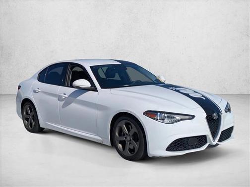 2017 Alfa Romeo Giulia Base
