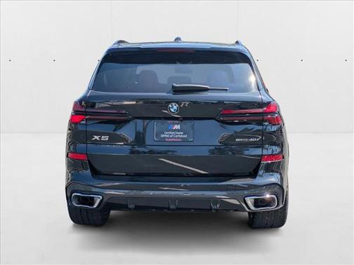 Black Sapphire Metallic 2026 BMW X5 sDrive40i