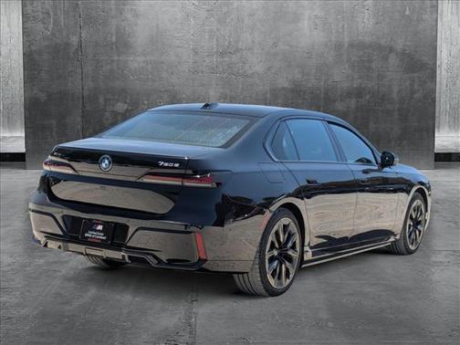 2025 BMW 750e xDrive