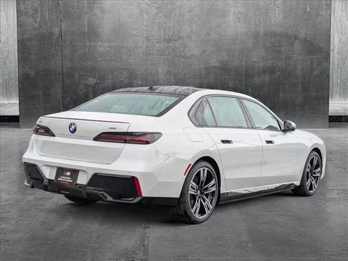 2025 BMW i7 xDrive60