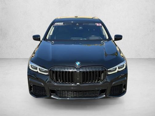 Black Sapphire Metallic 2022 BMW M760 i xDrive