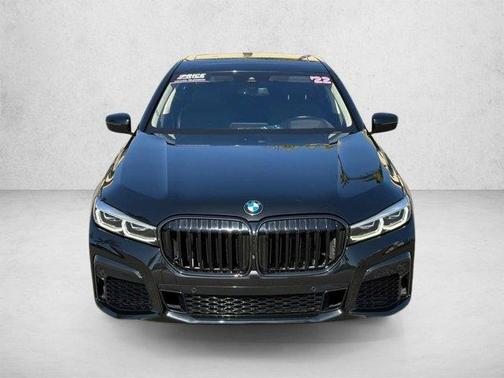 Black Sapphire Metallic 2022 BMW M760 i xDrive