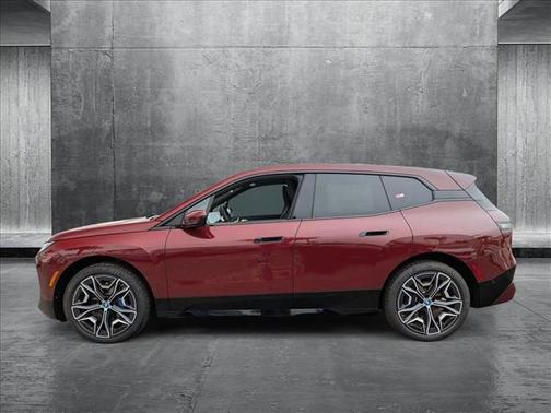 2025 BMW iX xDrive50
