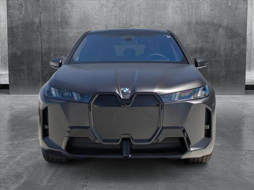 2026 BMW iX xDrive60
