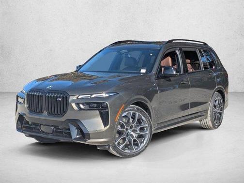Manhattan Green Metallic 2026 BMW X7 M60i