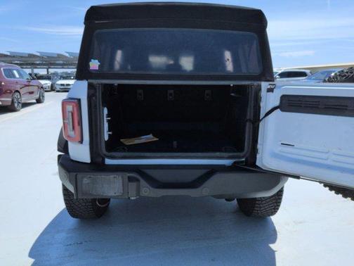 Oxford White 2022 Ford Bronco Wildtrak