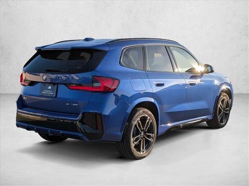Portimao Blue Metallic 2026 BMW X1 xDrive28i