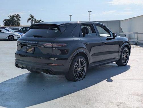 2019 Porsche Cayenne Base