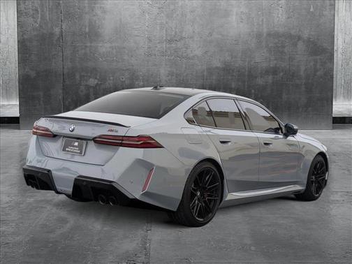 2025 BMW M5 Base