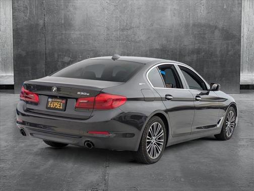 2018 BMW 530e iPerformance