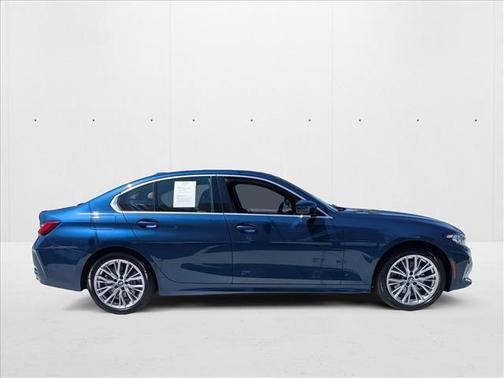 2024 BMW 330 i
