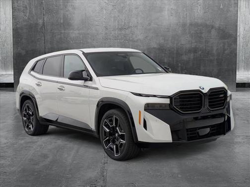 2025 BMW XM Base