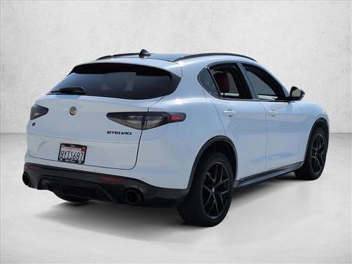 Alfa White 2021 Alfa Romeo Stelvio Ti Sport