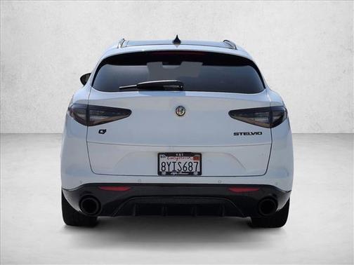 Alfa White 2021 Alfa Romeo Stelvio Ti Sport