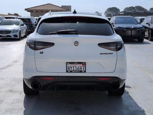 Alfa White 2021 Alfa Romeo Stelvio Ti Sport