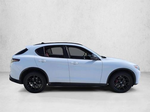 Alfa White 2021 Alfa Romeo Stelvio Ti Sport