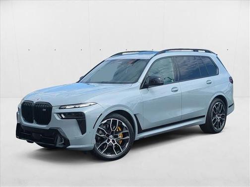 2024 BMW X7 M60i