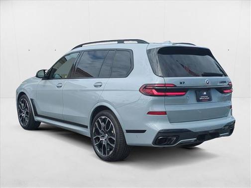 2024 BMW X7 M60i