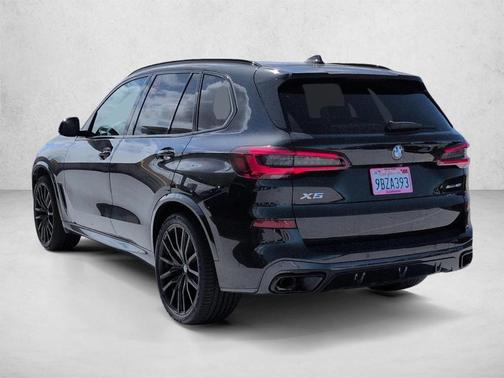 Black Sapphire Metallic 2022 BMW X5 sDrive40i