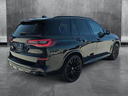 2023 BMW X5 M50i