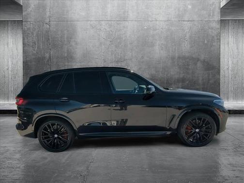 2023 BMW X5 M50i