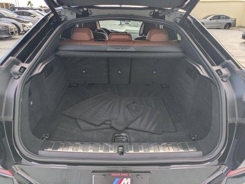 2023 BMW X6 xDrive40i