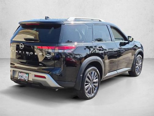 Black 2024 Nissan Pathfinder SL