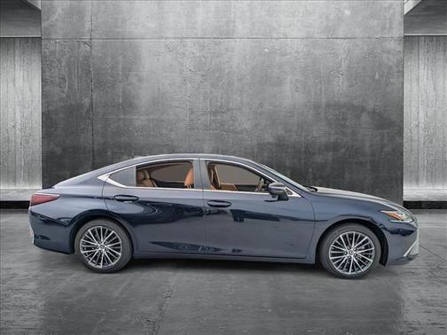 2024 Lexus ES 300h