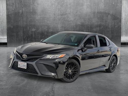 2020 Toyota Camry SE Nightshade