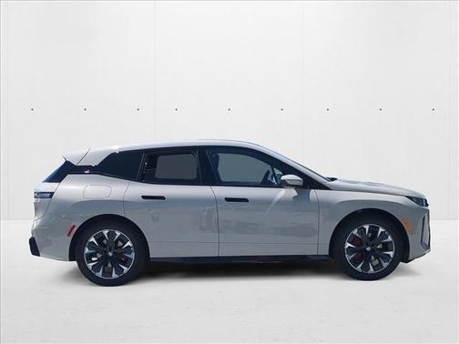 2026 BMW iX xDrive45