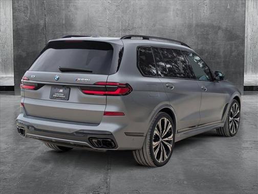 2026 BMW X7 M60i