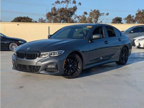 2019 BMW 330 i