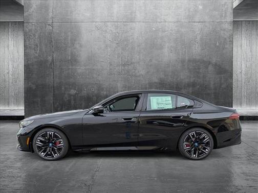 2025 BMW i5 M60