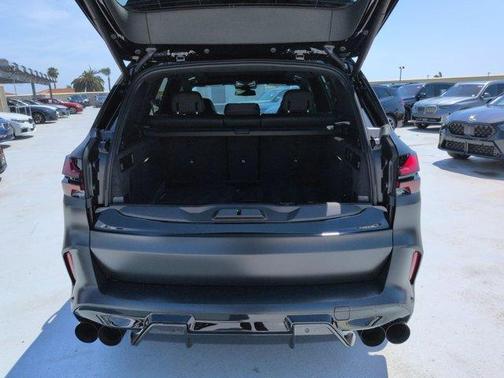 Black Sapphire Metallic 2026 BMW X5 M Competition