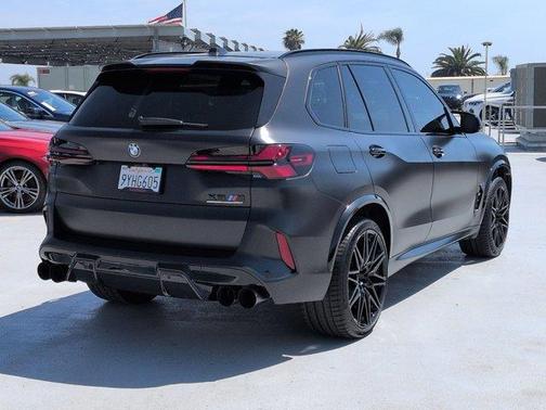 Black Sapphire Metallic 2026 BMW X5 M Competition