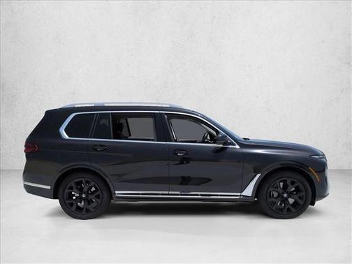 Black Sapphire Metallic 2025 BMW X7 xDrive40i