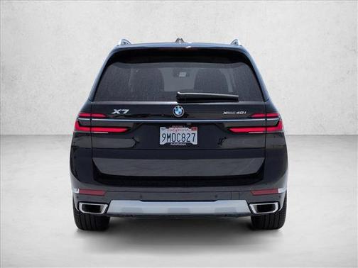 Black Sapphire Metallic 2025 BMW X7 xDrive40i