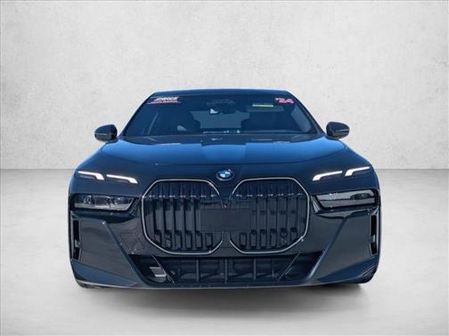 2024 BMW 740 i