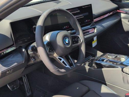 2026 BMW i5 eDrive40