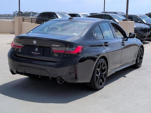 Black Sapphire Metallic 2026 BMW 330 i NA