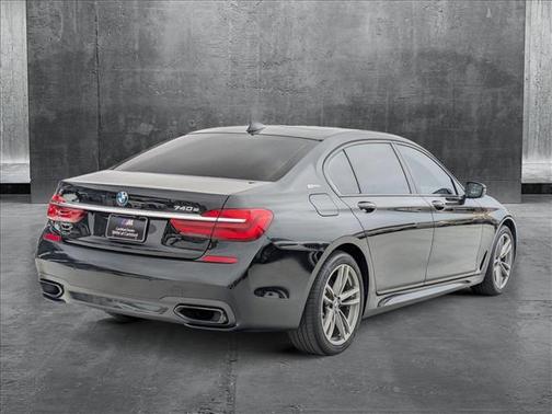 2018 BMW 740e xDrive iPerformance