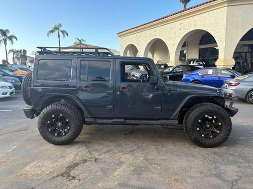 2016 Jeep Wrangler Unlimited Sahara
