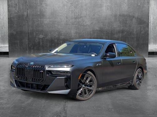 2024 BMW i7 M70